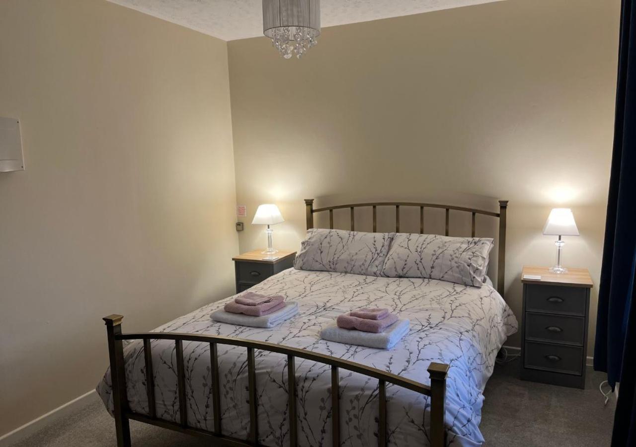 3 Bedroom Apartment, Ballymena, The Wee Stop Gap Luaran gambar