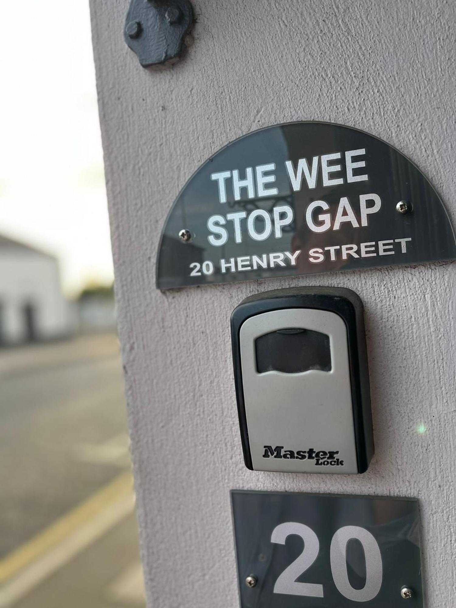 3 Bedroom Apartment, Ballymena, The Wee Stop Gap Luaran gambar